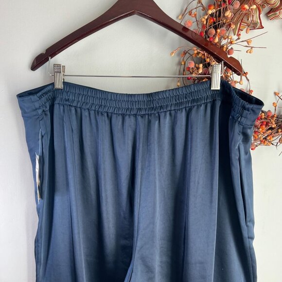 Michael Michael Kors Plus Size 2X Satin Cargo Pants - Midnight Blue - Picture 6 of 12